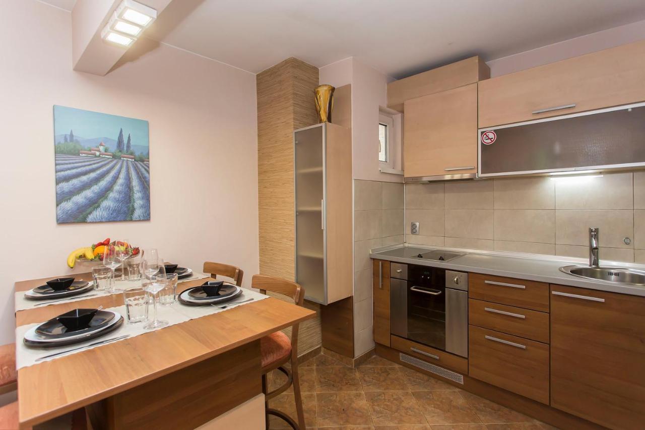 Sofia Central Hotel Apartments Luaran gambar